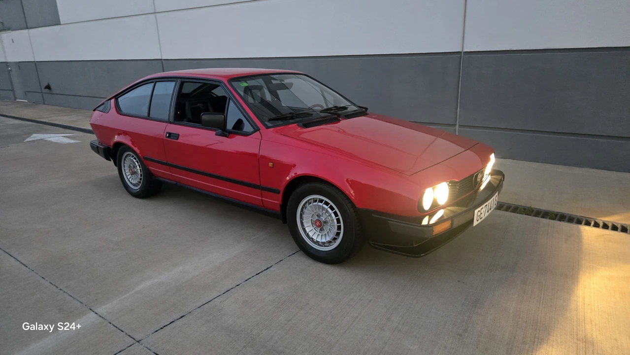 1983 Alfa Romeo Alfetta GT - Image 23 of 31