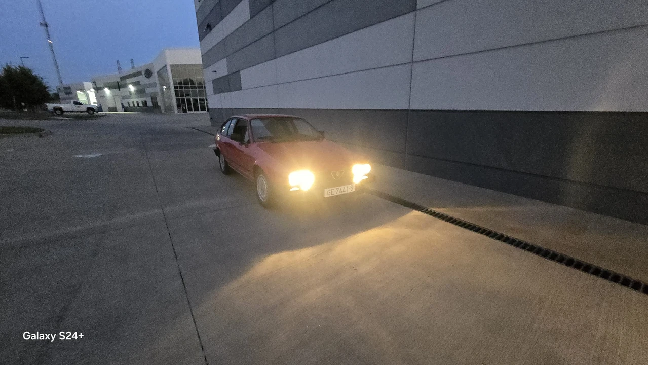 1983 Alfa Romeo Alfetta GT - Image 24 of 31
