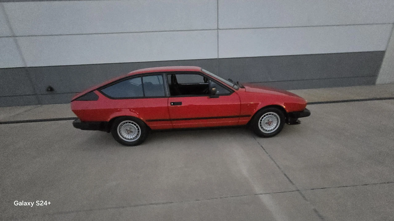 1983 Alfa Romeo Alfetta GT - Image 17 of 31