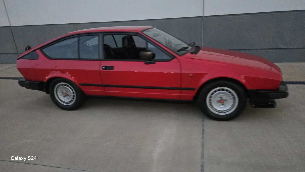 1983 Alfa Romeo Alfetta GT - Image 21 of 31