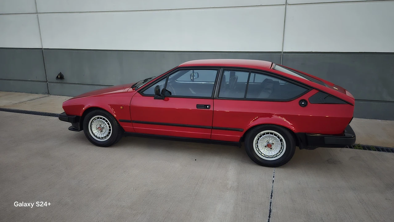 1983 Alfa Romeo Alfetta GT - Image 6 of 31