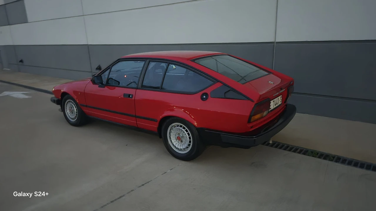 1983 Alfa Romeo Alfetta GT - Image 7 of 31
