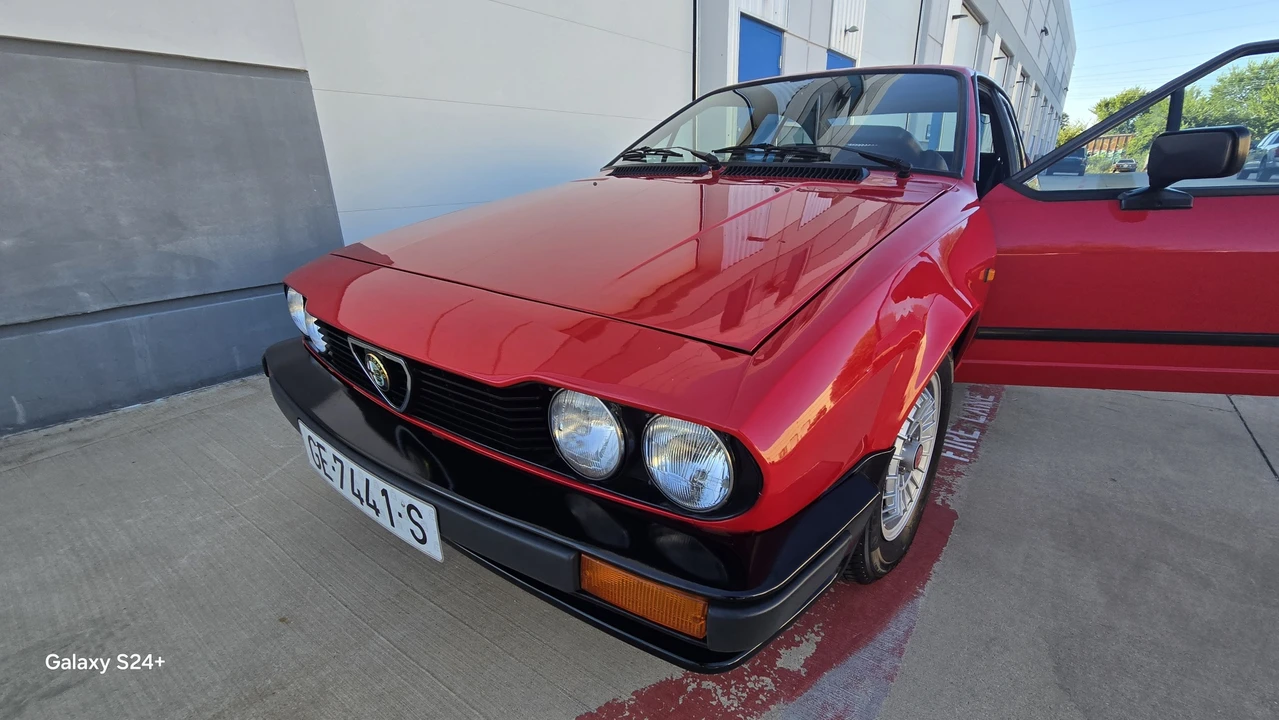 1983 Alfa Romeo Alfetta GT - Image 27 of 31
