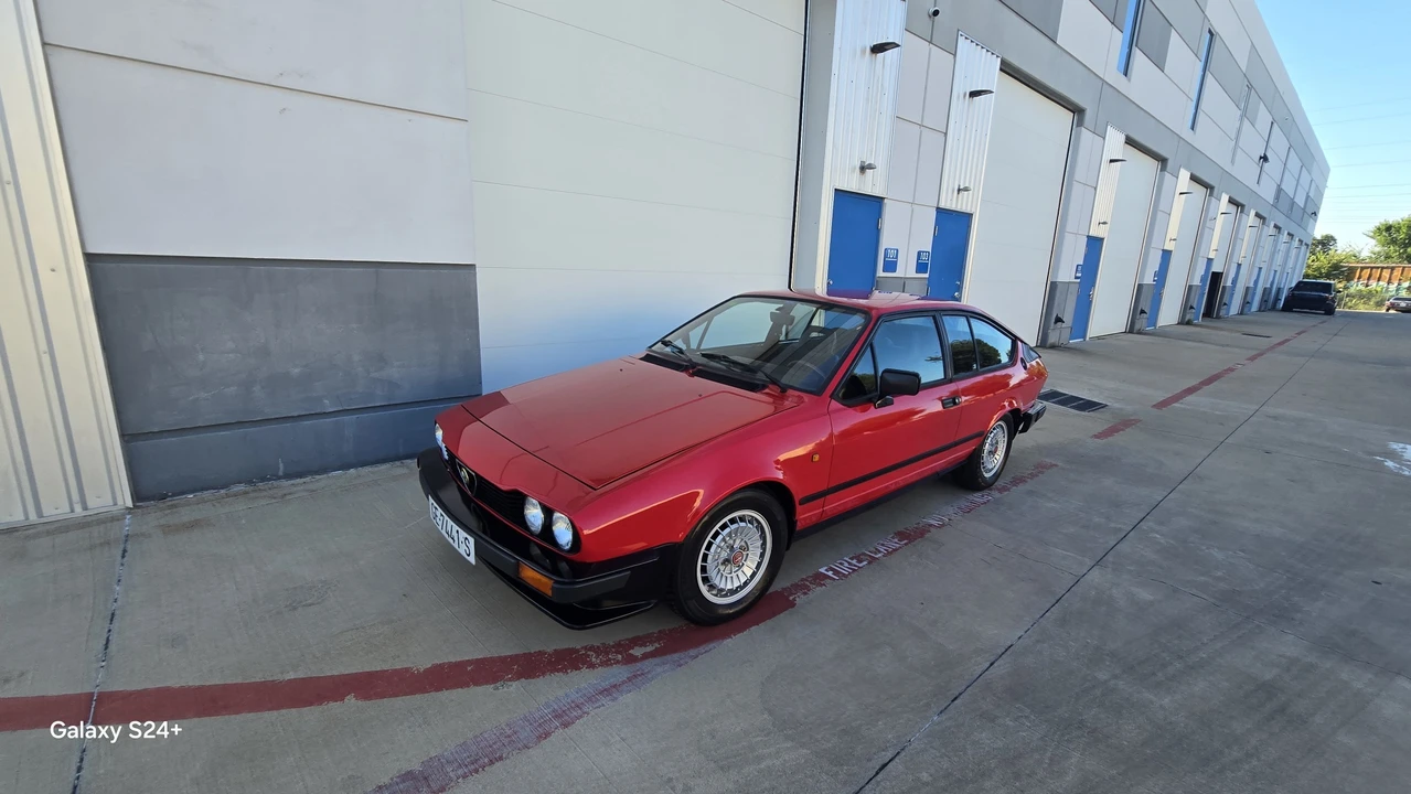 1983 Alfa Romeo Alfetta GT - Image 4 of 31