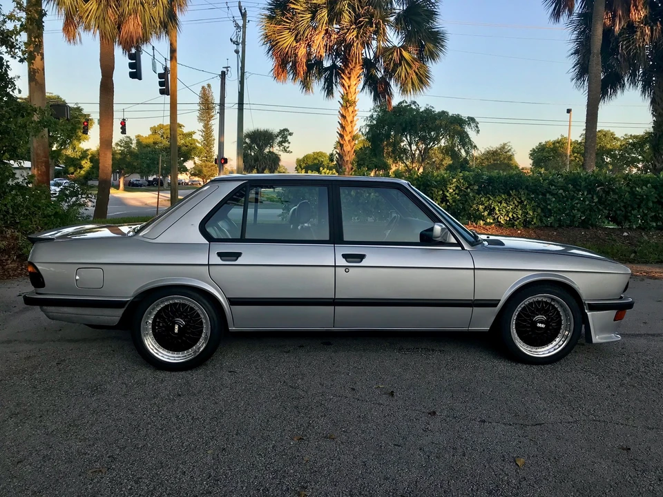 1983 BMW E28 5 Series - Image 7 of 31