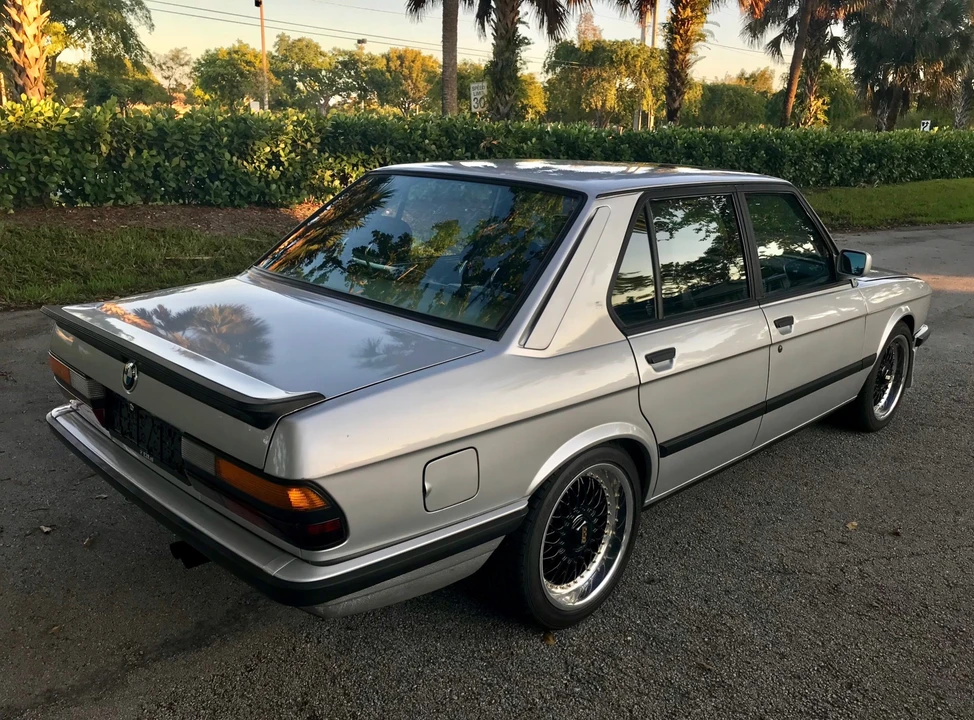 1983 BMW E28 5 Series - Image 8 of 31