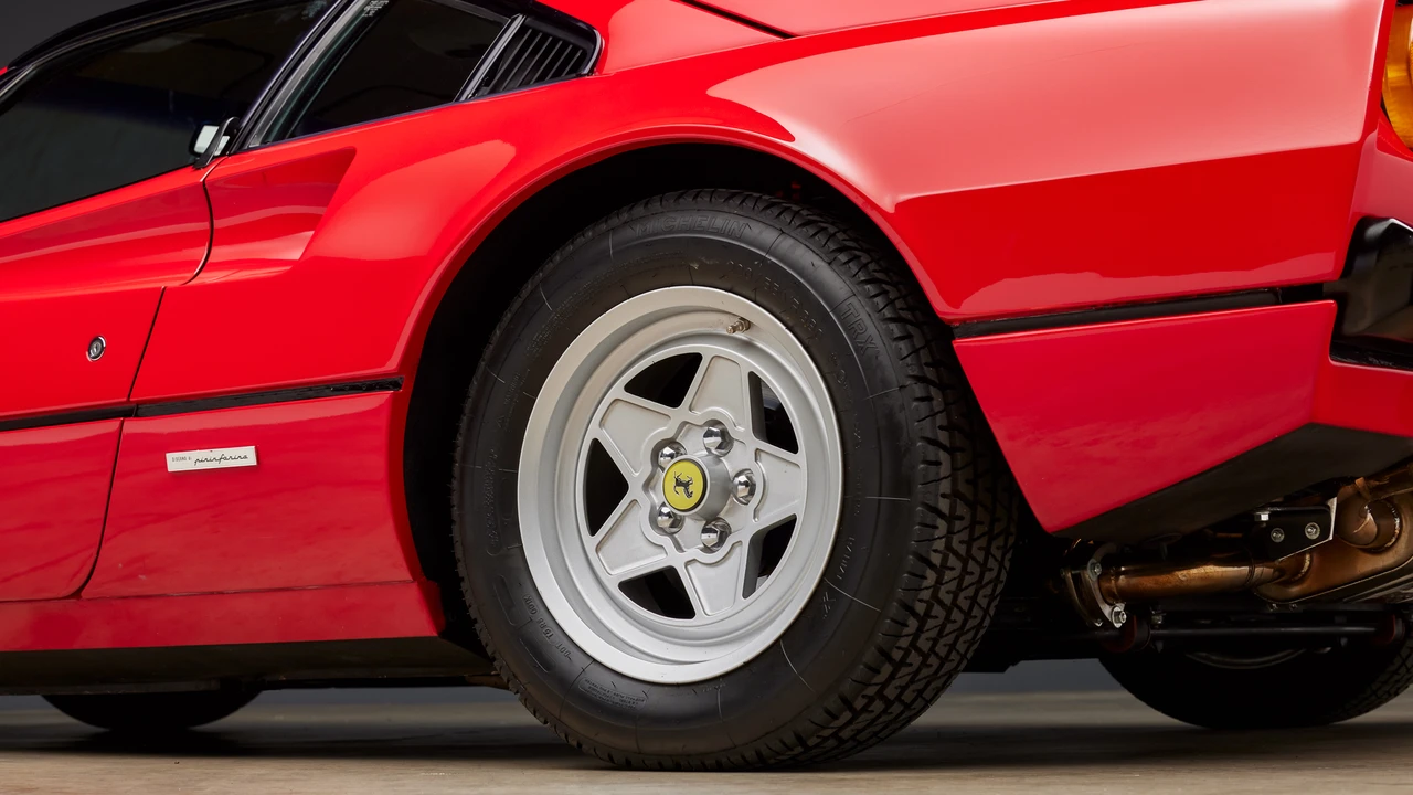 1983 Ferrari 308 GTB QV - Image 18 of 31