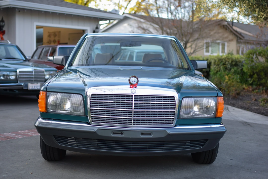 1983 Mercedes-Benz W126 S-Class Sedan - Image 9 of 31