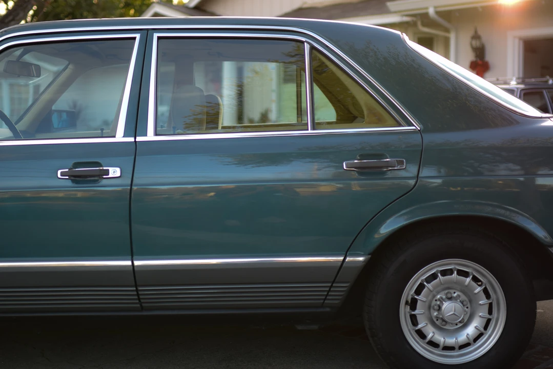 1983 Mercedes-Benz W126 S-Class Sedan - Image 24 of 31