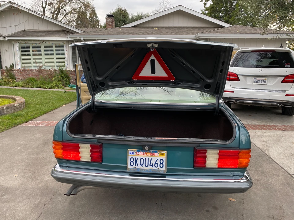 1983 Mercedes-Benz W126 S-Class Sedan - Image 18 of 31