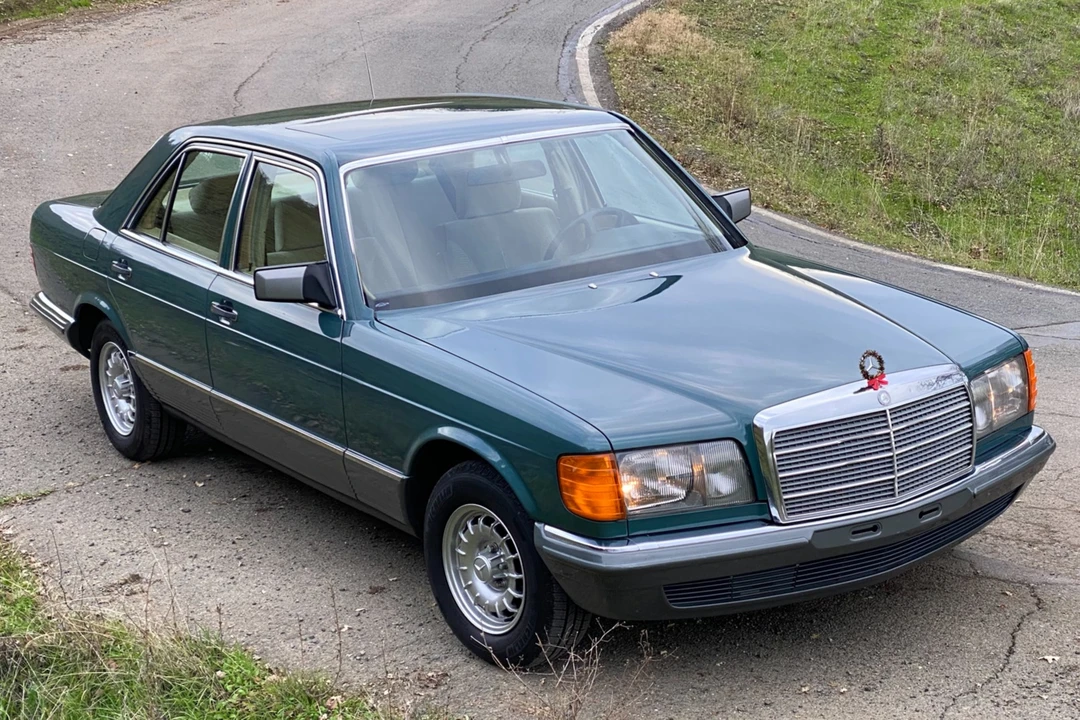 1983 Mercedes-Benz W126 S-Class Sedan - Image 2 of 31
