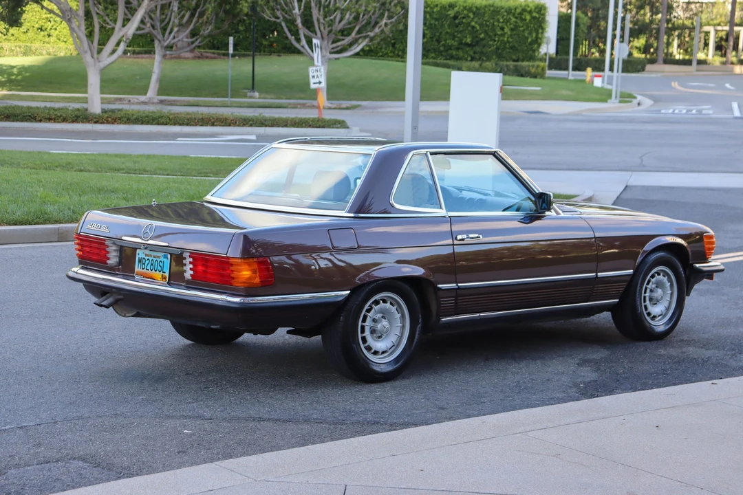 1983 Mercedes-Benz R107 SL-Class - Image 12 of 31