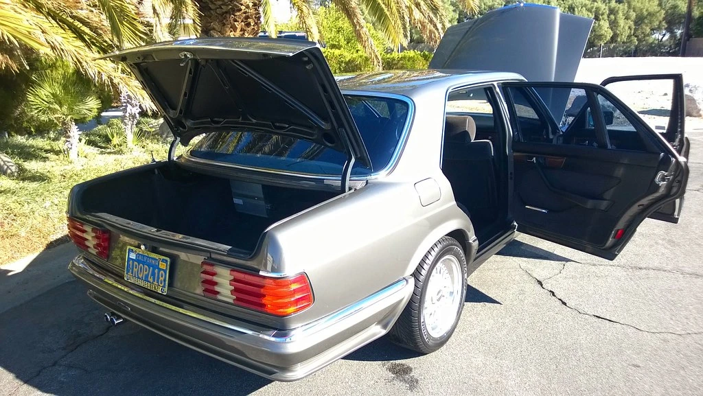 1983 Mercedes-Benz W126 S-Class Sedan - Image 10 of 31