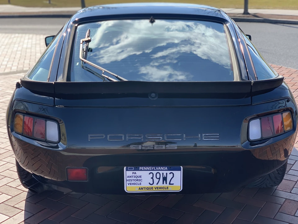 1983 Porsche 928 S - Image 10 of 31