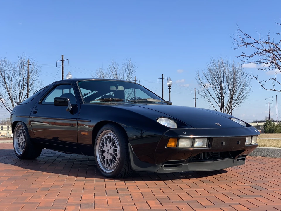 1983 Porsche 928 S - Image 14 of 31