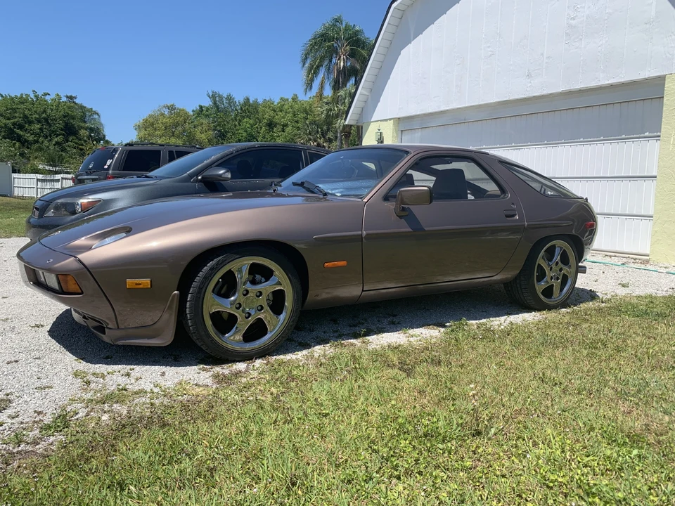 1983 Porsche 928 S - Image 9 of 31