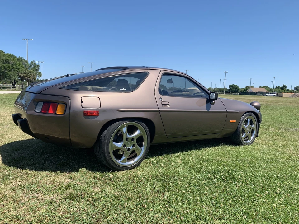 1983 Porsche 928 S - Image 2 of 31