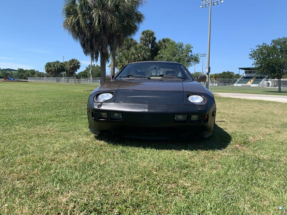 1983 Porsche 928 S - Image 5 of 31
