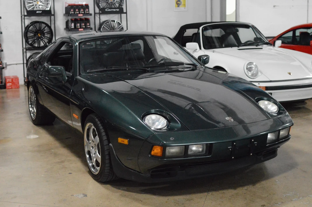 1983 Porsche 928 S - Image 9 of 31