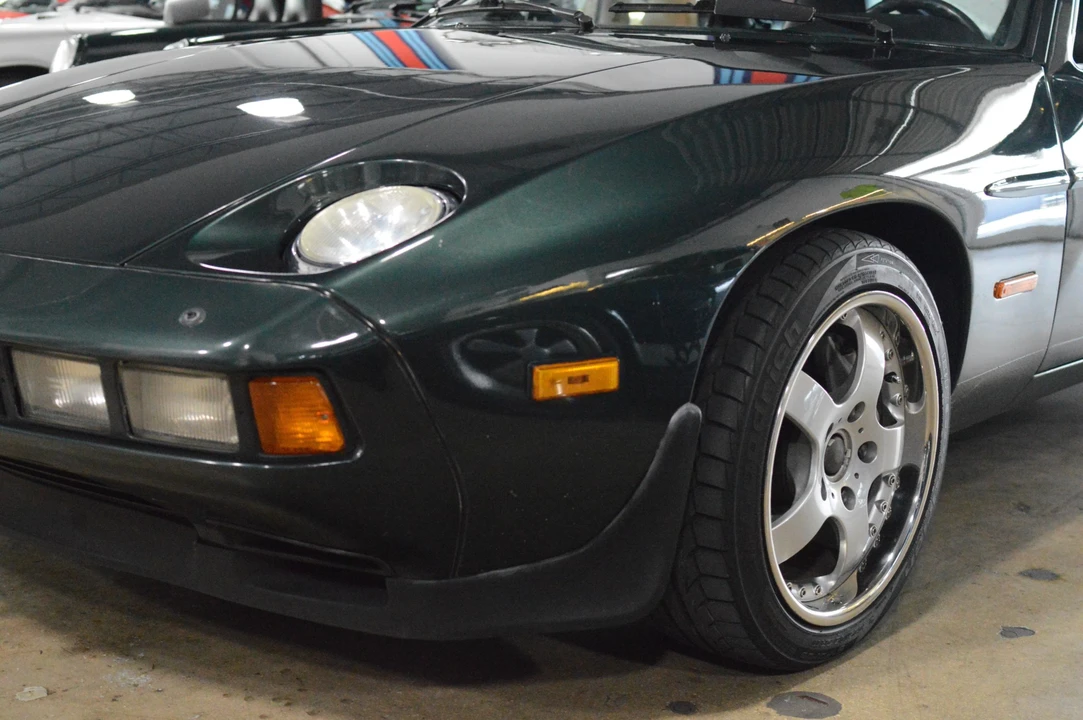 1983 Porsche 928 S - Image 18 of 31