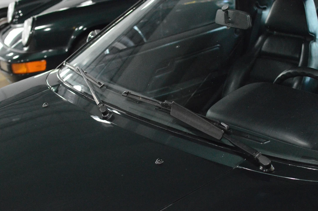 1983 Porsche 928 S - Image 24 of 31