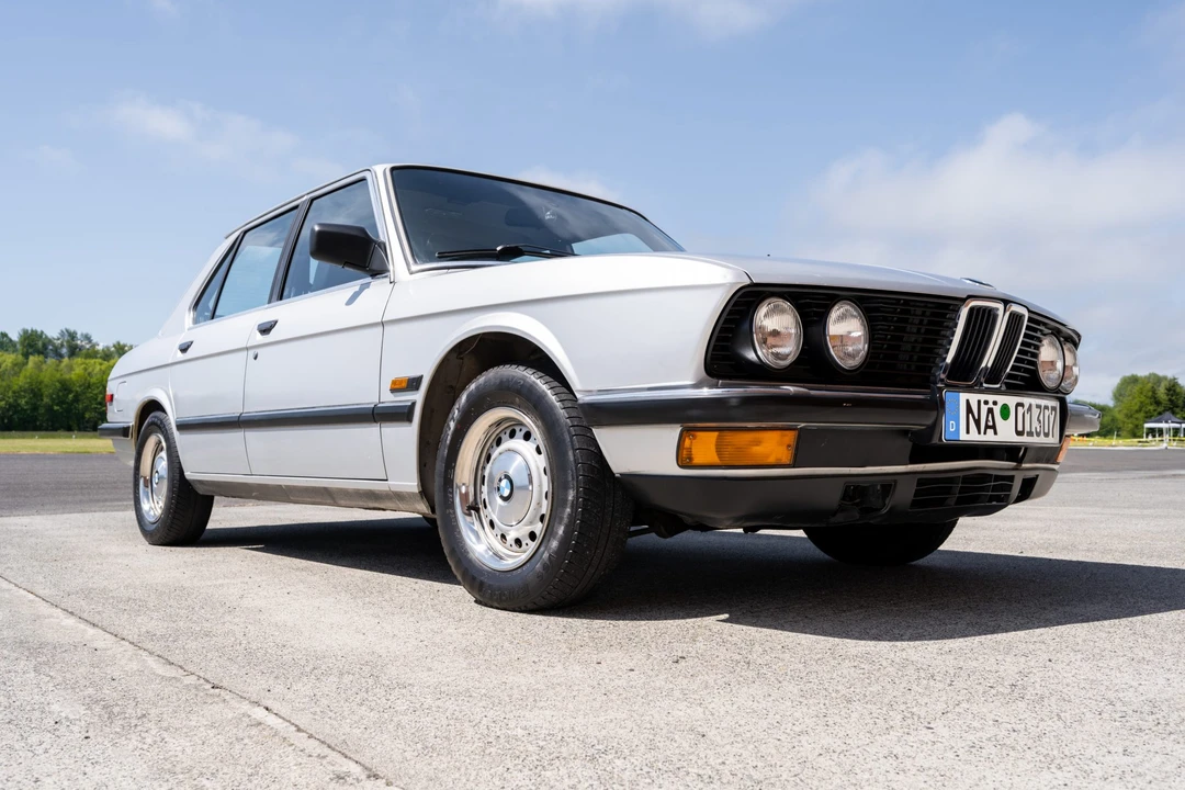 1984 BMW E28 5 Series - Image 10 of 31