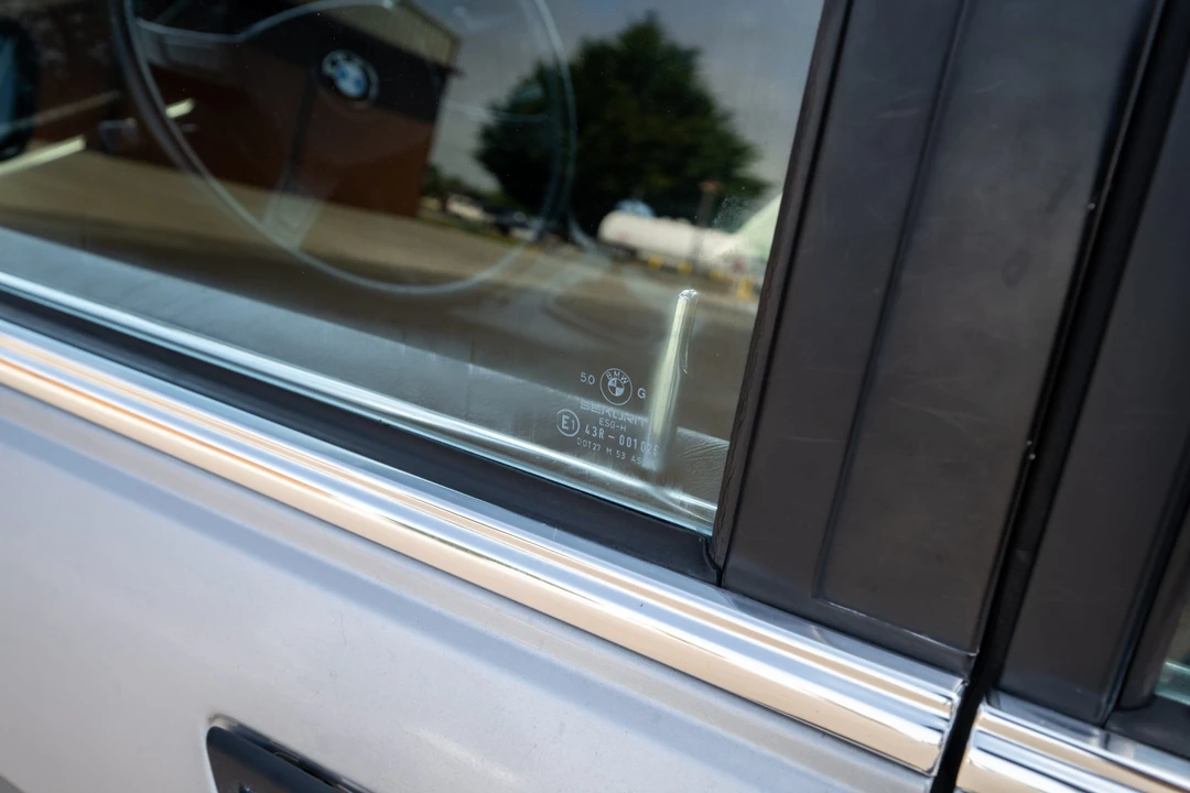 1984 BMW E28 5 Series - Image 30 of 31