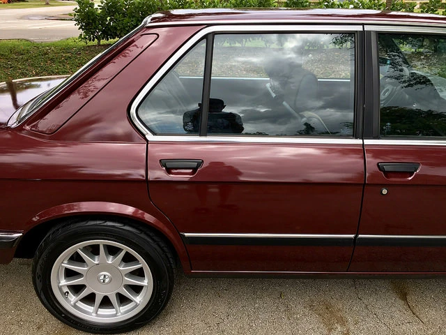 1984 BMW E28 5 Series - Image 15 of 31