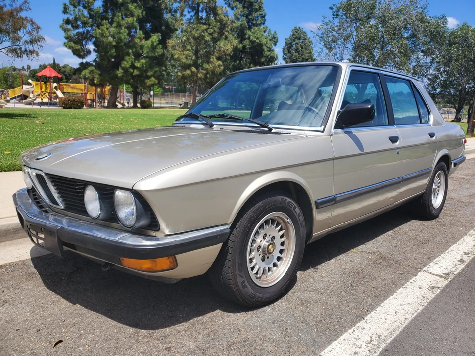 1984 BMW E28 5 Series - Image 2 of 31
