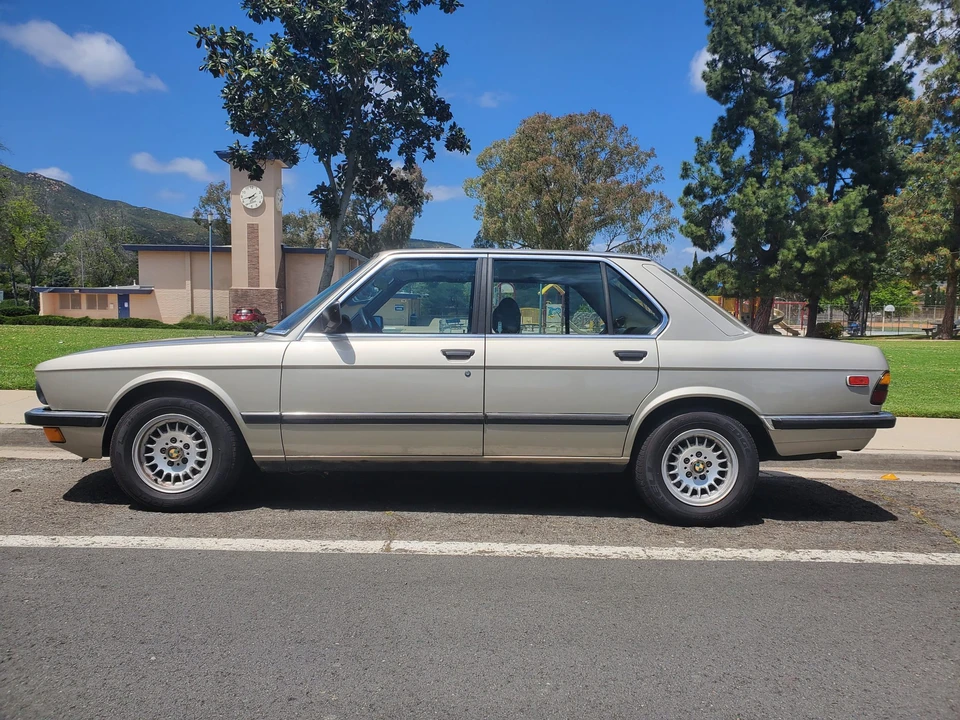 1984 BMW E28 5 Series - Image 9 of 31