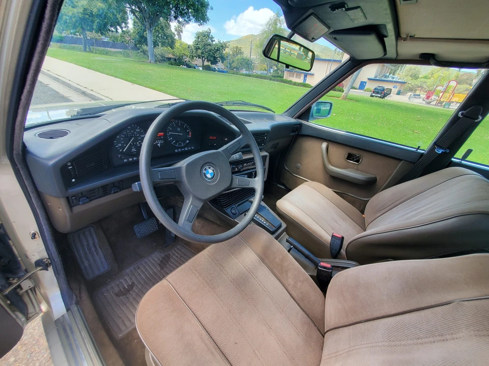 1984 BMW E28 5 Series - Image 28 of 31