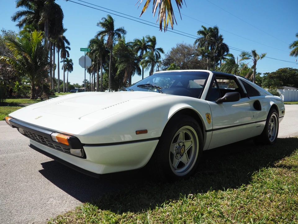 1984 Ferrari 308 GTS QV - Image 2 of 31