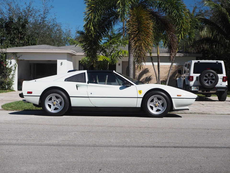 1984 Ferrari 308 GTS QV - Image 9 of 31