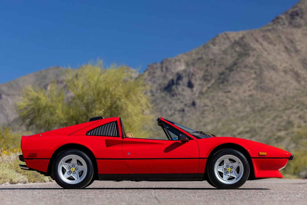 1984 Ferrari 308 GTS QV - Image 27 of 31