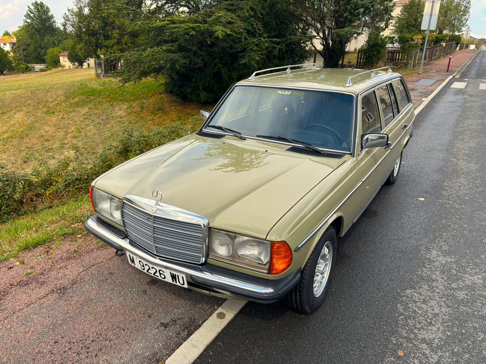1984 Mercedes-Benz W123 Wagon (S123) - Image 19 of 31