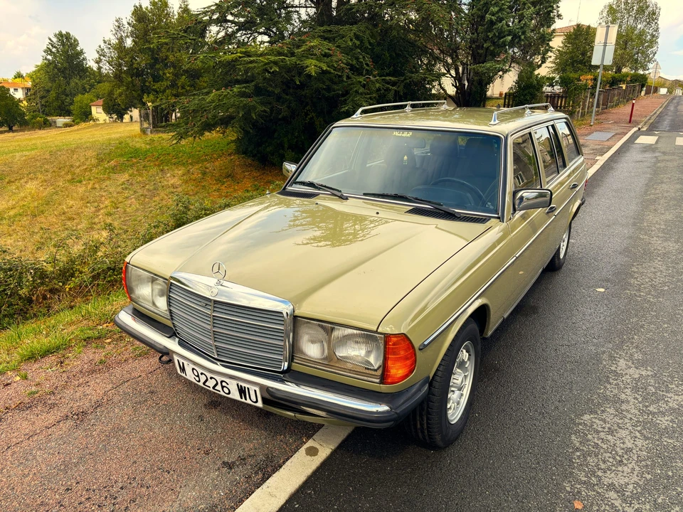 1984 Mercedes-Benz W123 Wagon (S123) - Image 20 of 31