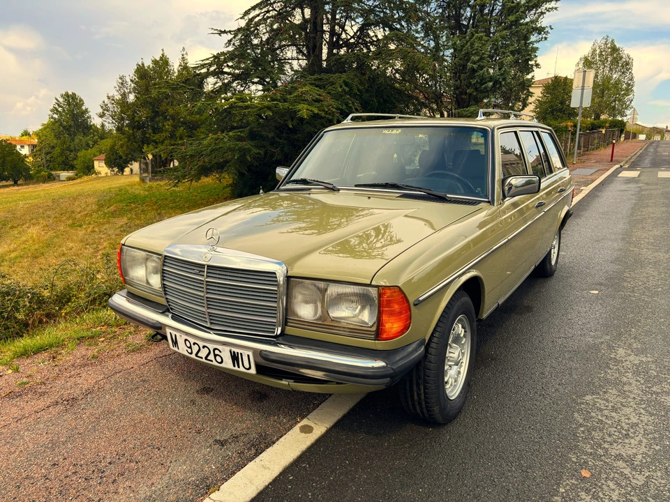 1984 Mercedes-Benz W123 Wagon (S123) - Image 21 of 31