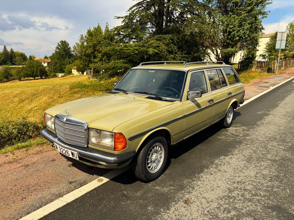 1984 Mercedes-Benz W123 Wagon (S123) - Image 11 of 31