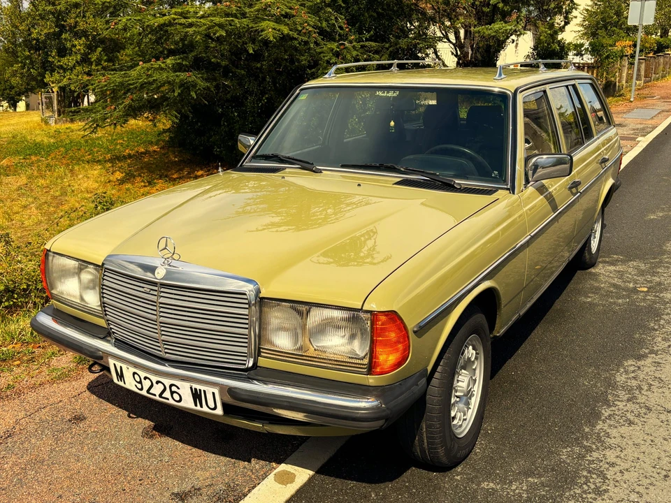1984 Mercedes-Benz W123 Wagon (S123) - Image 14 of 31