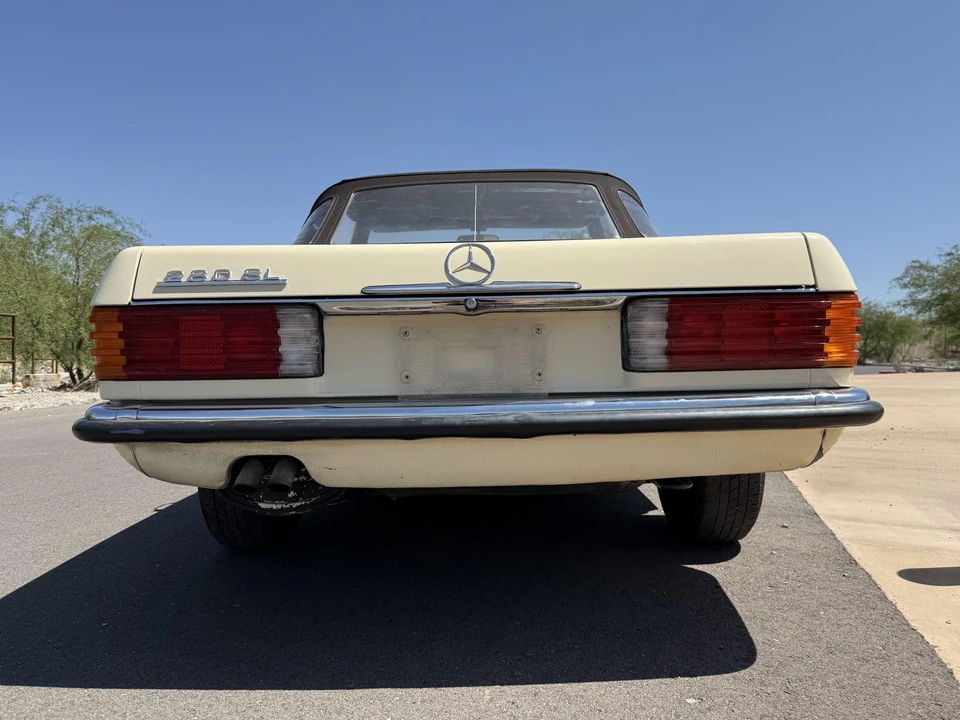 1984 Mercedes-Benz R107 SL-Class - Image 14 of 31