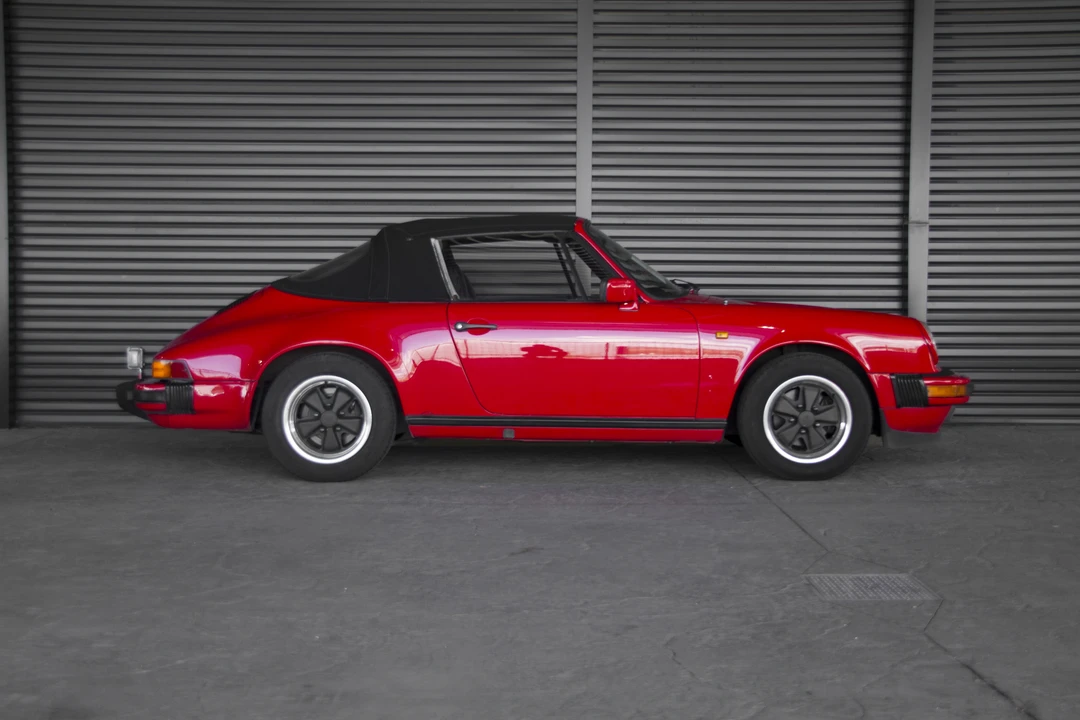 1984 Porsche 911 Carrera 3.2 - Image 8 of 31