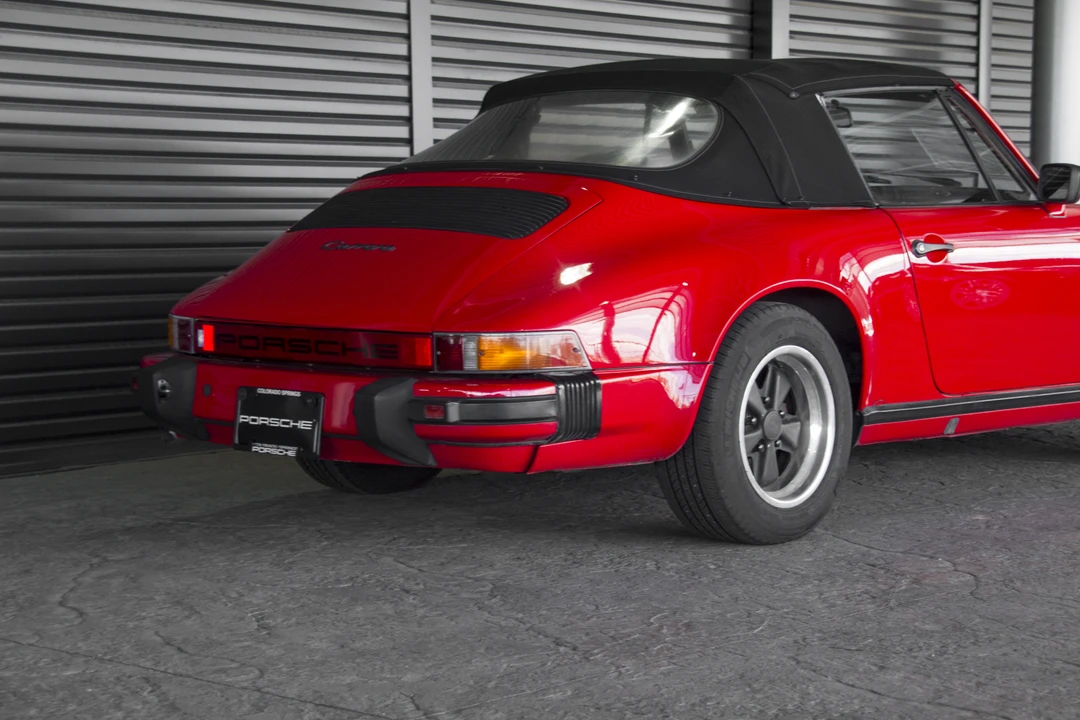 1984 Porsche 911 Carrera 3.2 - Image 5 of 31