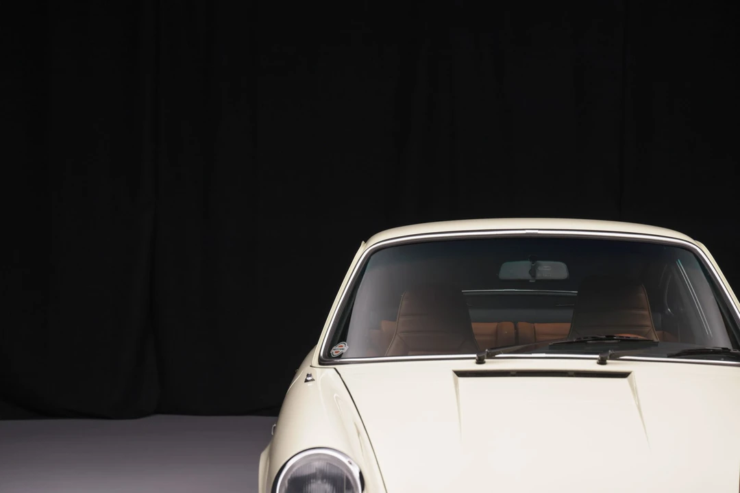 1984 Porsche 911 Carrera 3.2 - Image 16 of 31