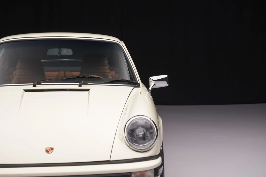 1984 Porsche 911 Carrera 3.2 - Image 19 of 31