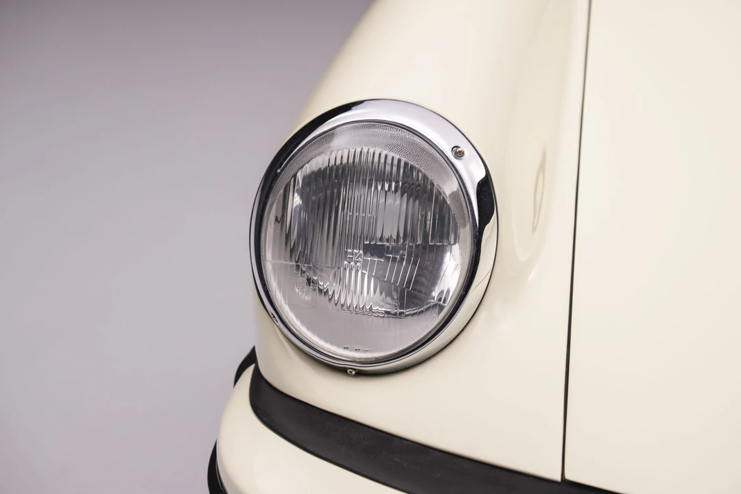 1984 Porsche 911 Carrera 3.2 - Image 25 of 31