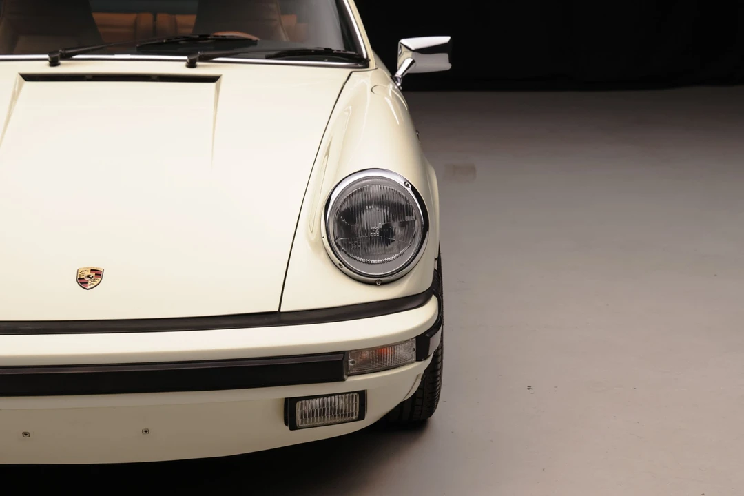 1984 Porsche 911 Carrera 3.2 - Image 16 of 31
