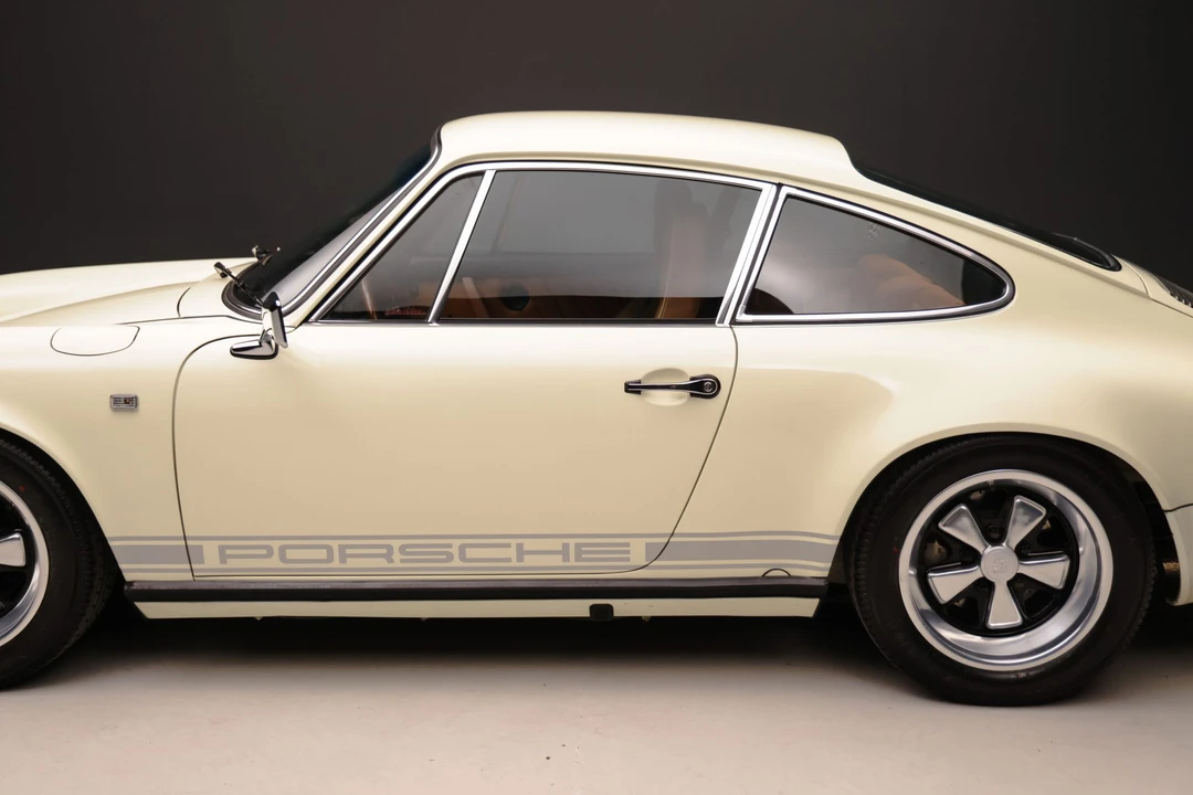 1984 Porsche 911 Carrera 3.2 - Image 25 of 31