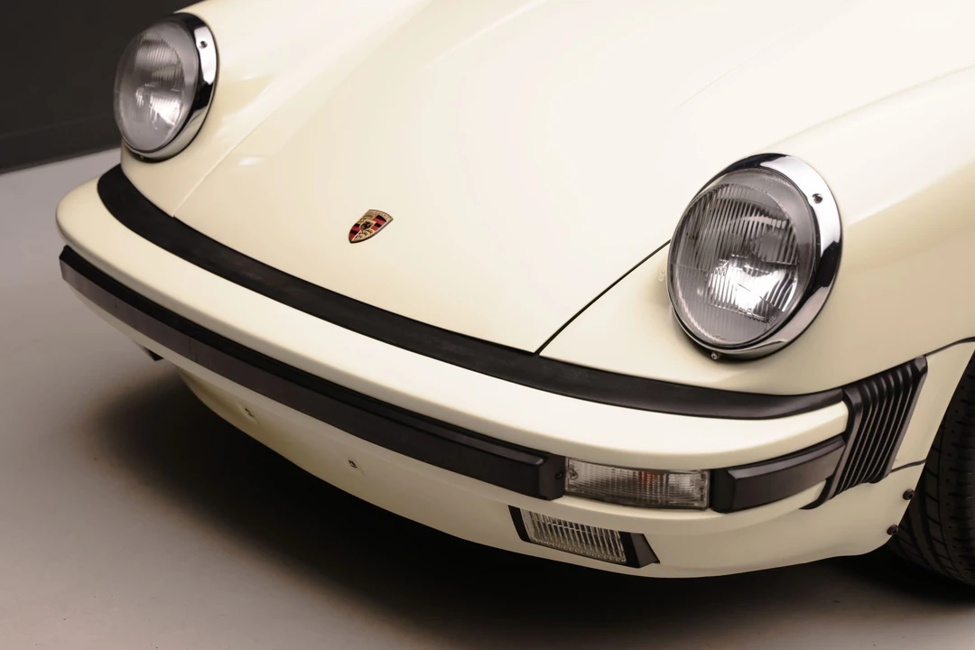 1984 Porsche 911 Carrera 3.2 - Image 19 of 31