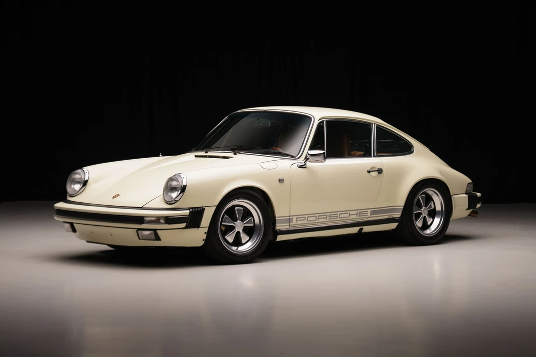 1984 Porsche 911 Carrera 3.2 - Image 2 of 31
