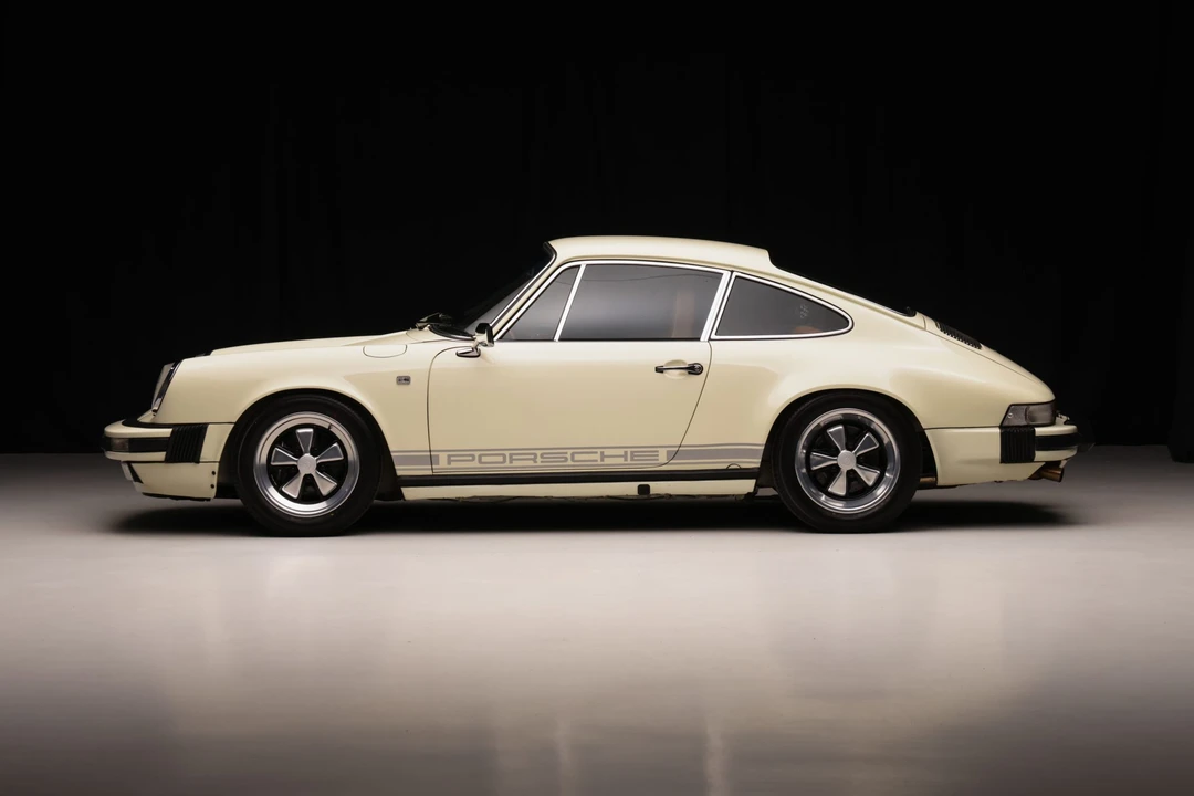 1984 Porsche 911 Carrera 3.2 - Image 4 of 31